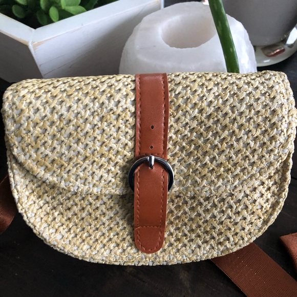 Boho Nomad Straw Travelers Fanny Pack - Picture 2 of 7